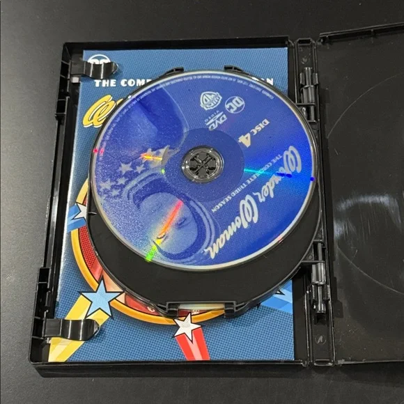 Wonder Woman: The Complete Third Season - DVD Set - Picture 7 of 11